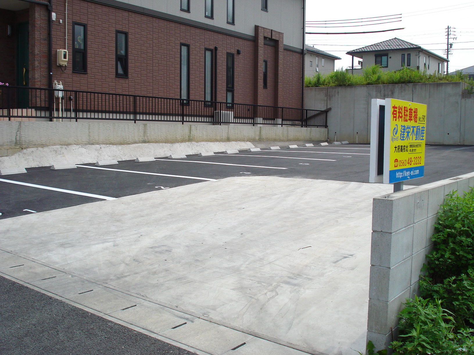 大府市　駐車場