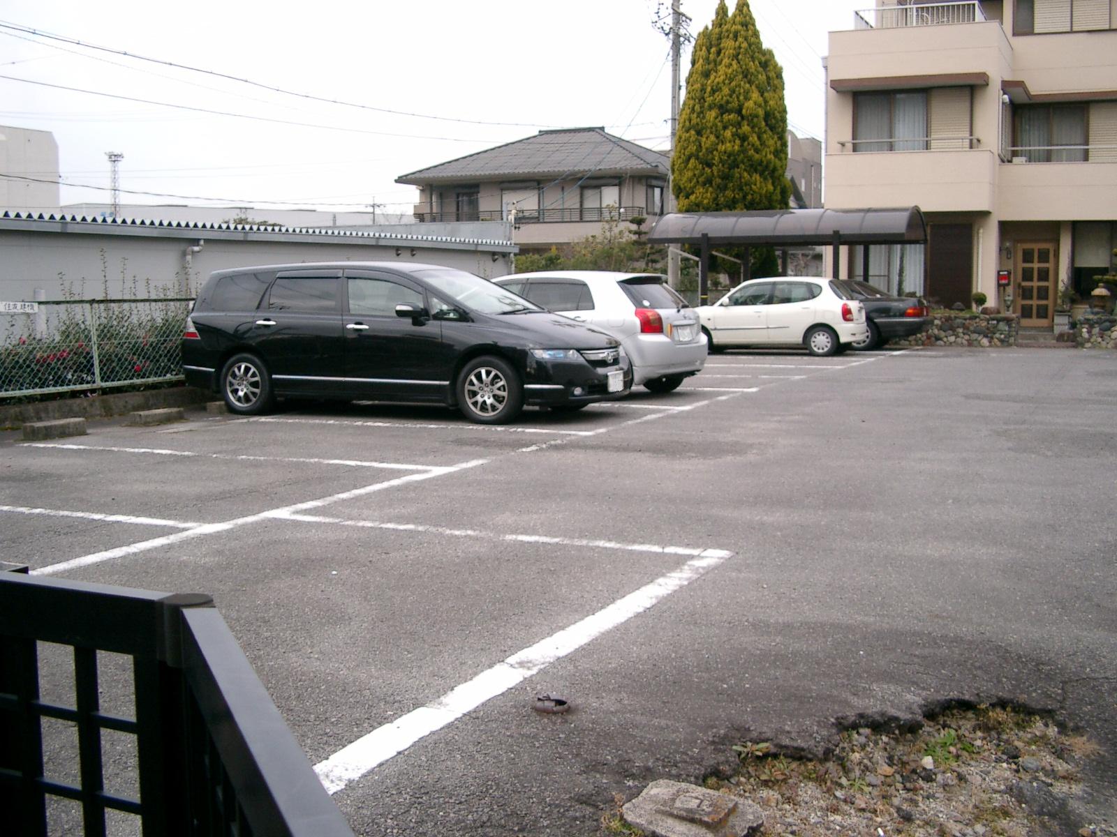 大府市　駐車場